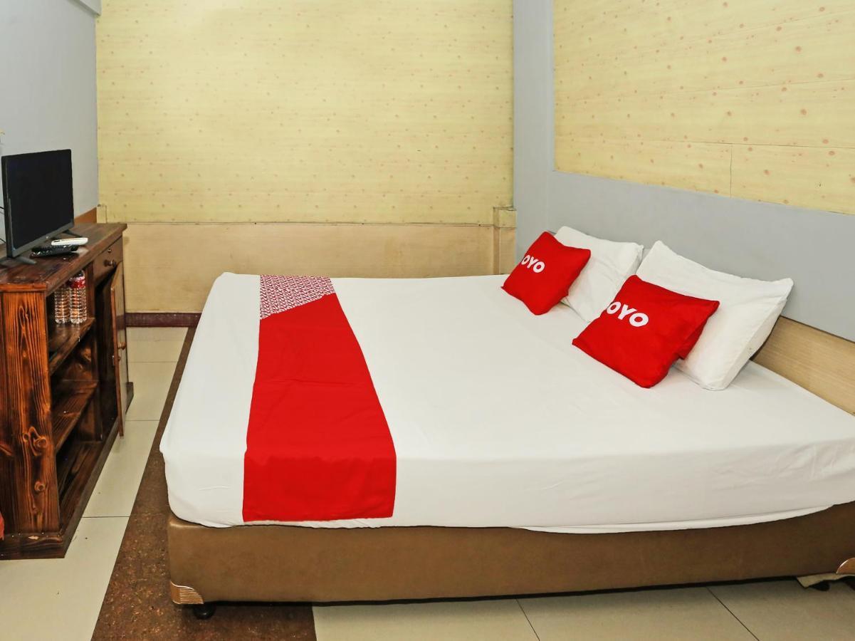 Oyo 92470 Hotel Sahabat 2 当格浪 外观 照片