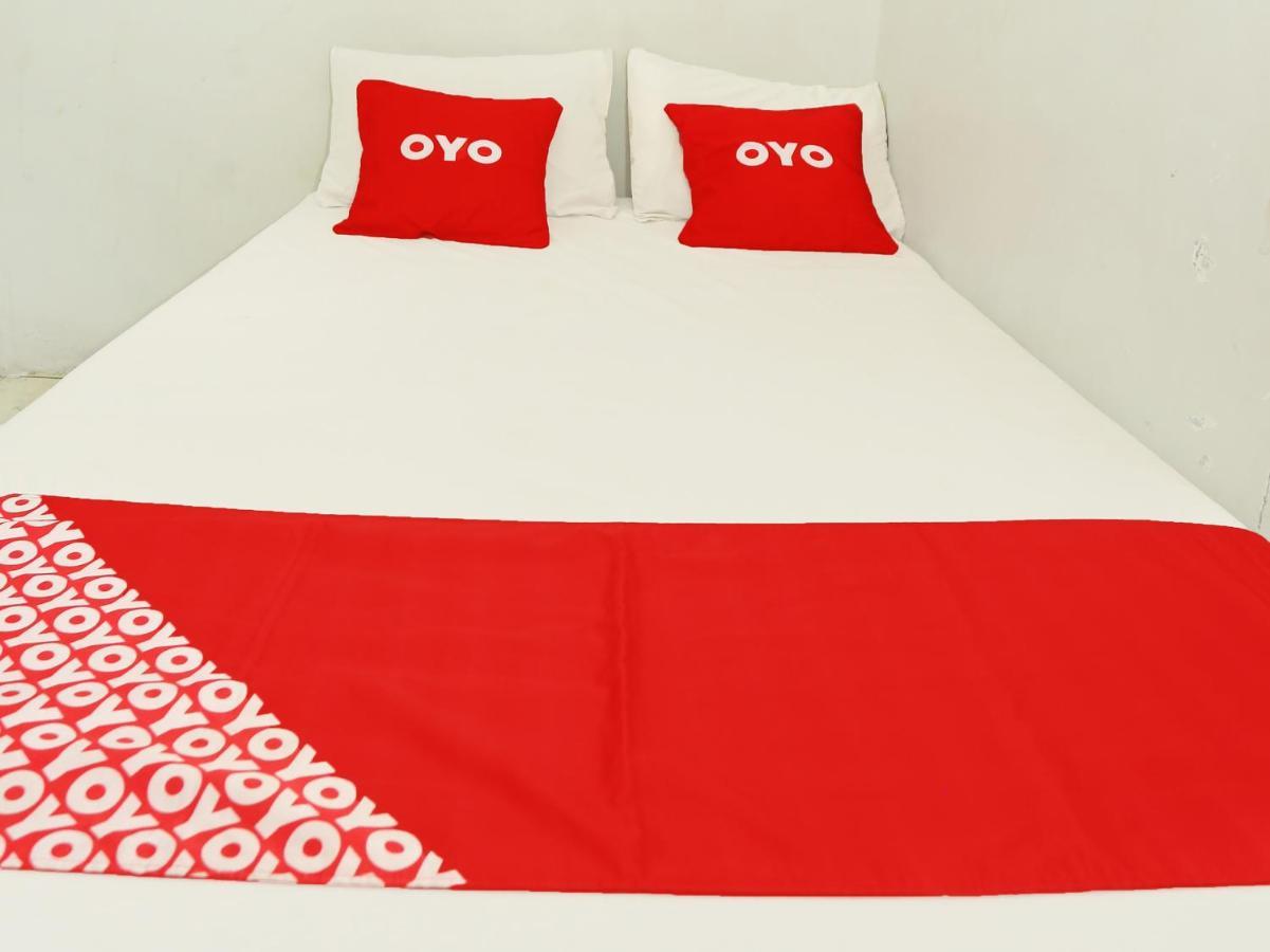 Oyo 92470 Hotel Sahabat 2 当格浪 外观 照片